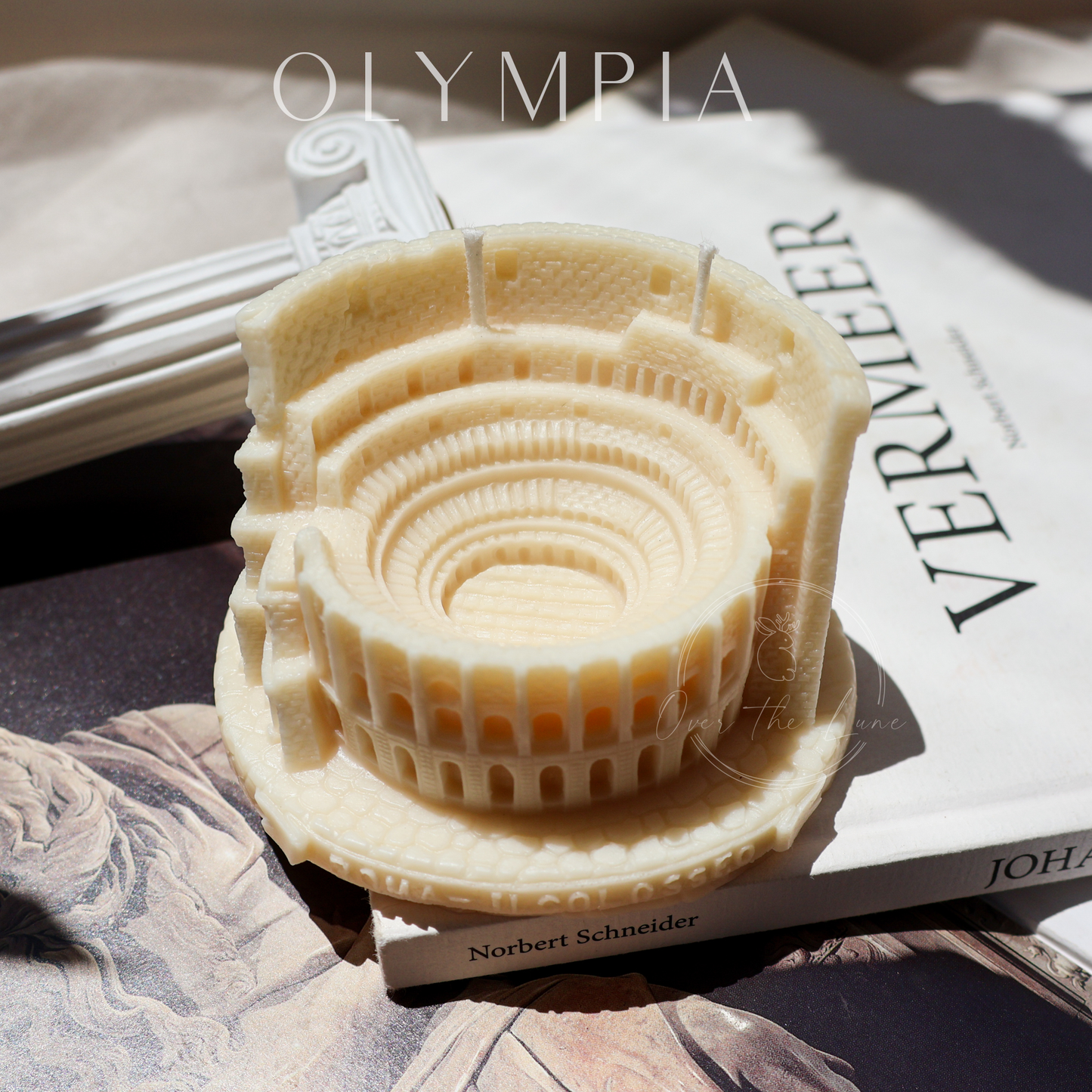 Colosseum Candle