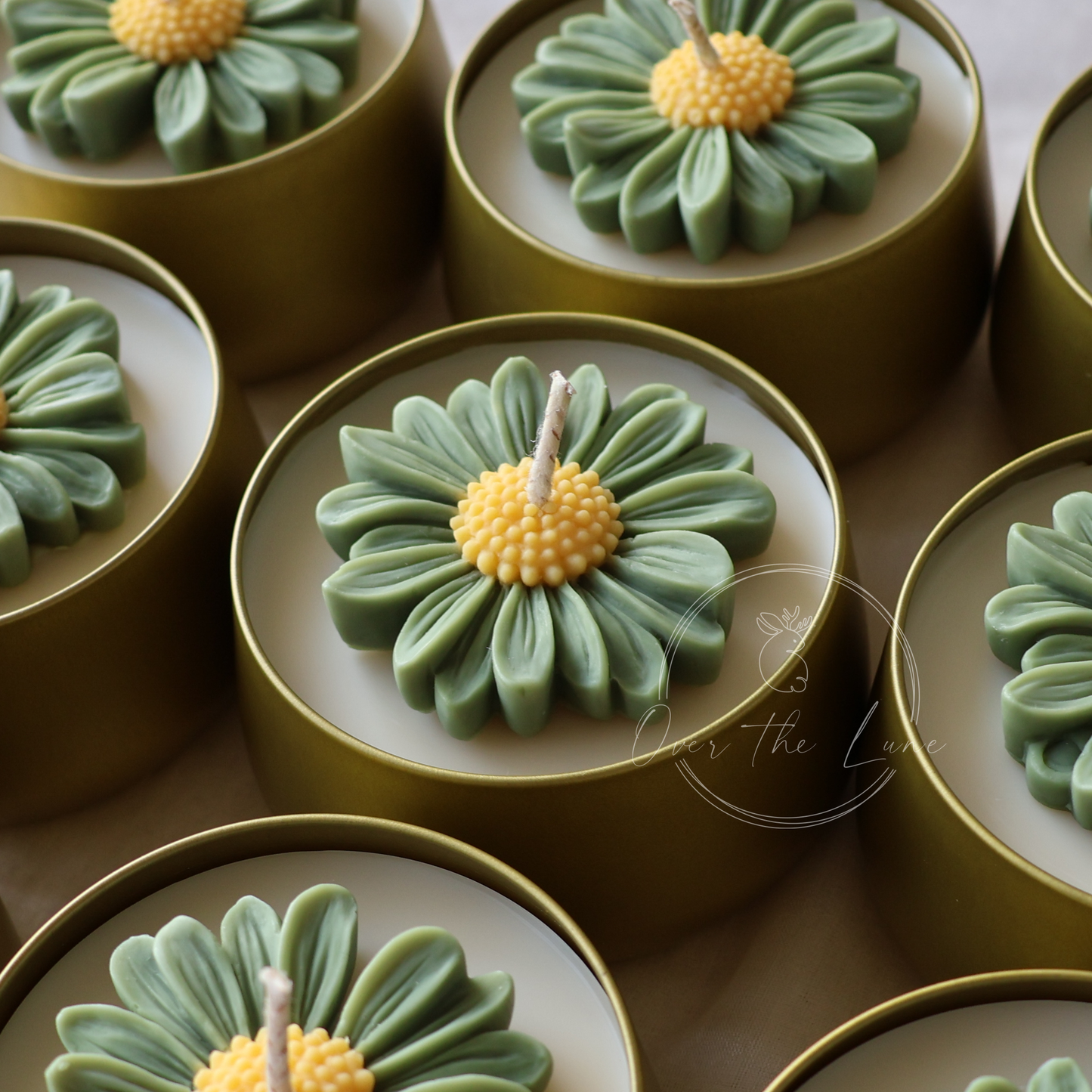 Daisy Tin Jar Candle