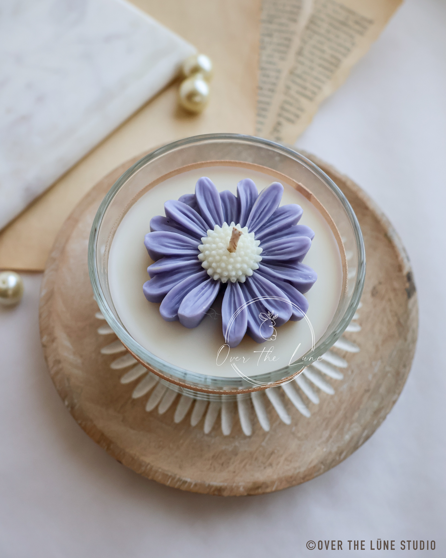 Daisy Clear Glass Jar Candle