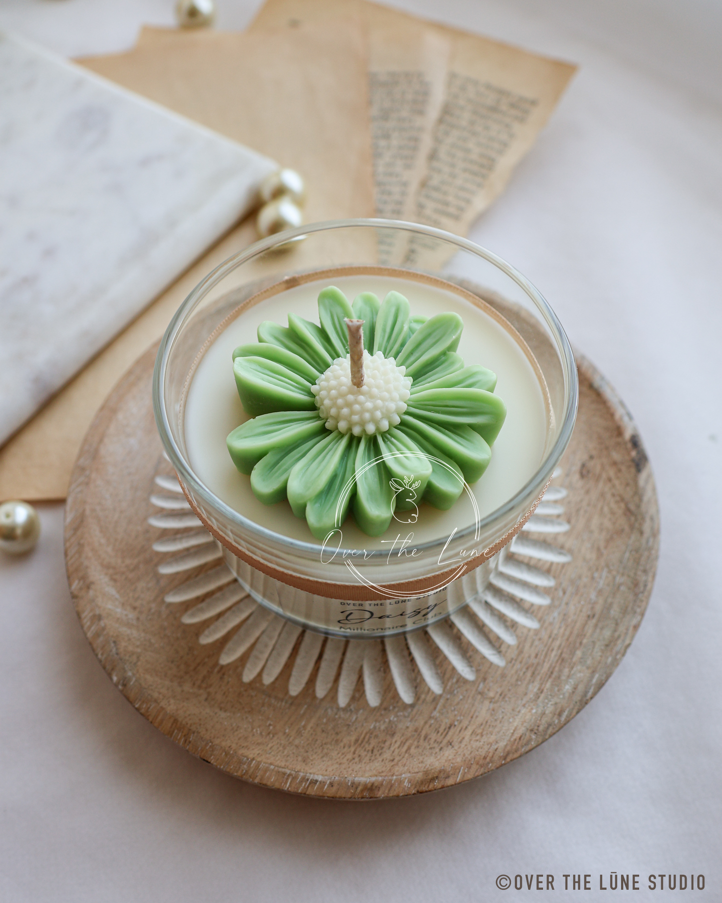 Daisy Clear Glass Jar Candle