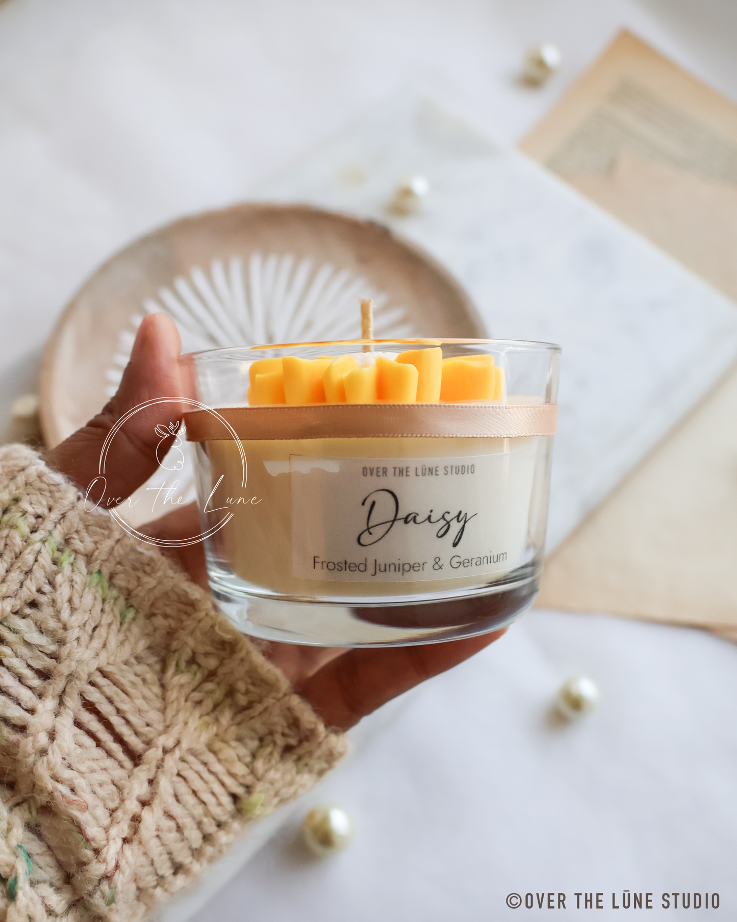 Daisy Clear Glass Jar Candle