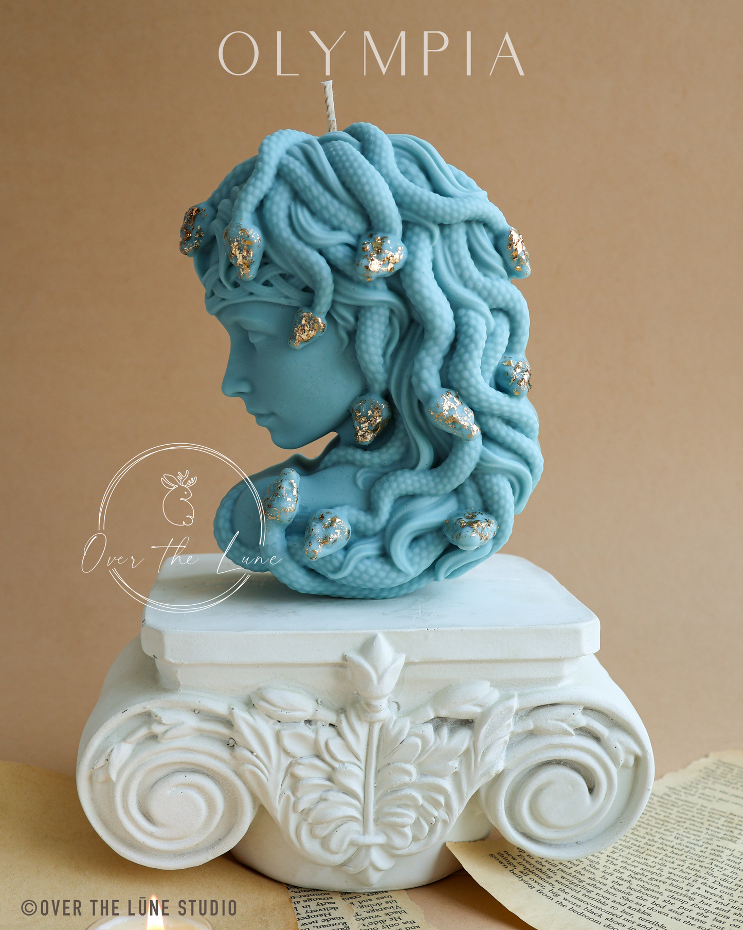Medusa Candle