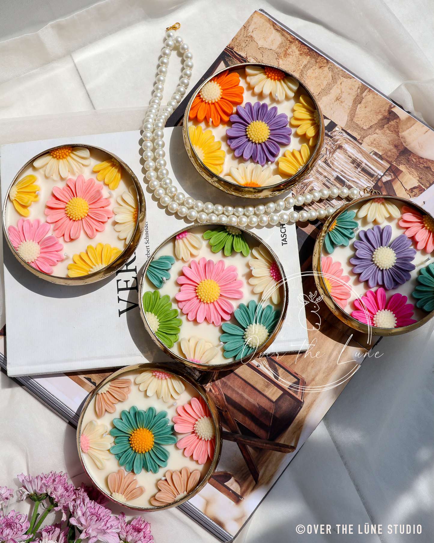 Floral Daisy Urli Candle