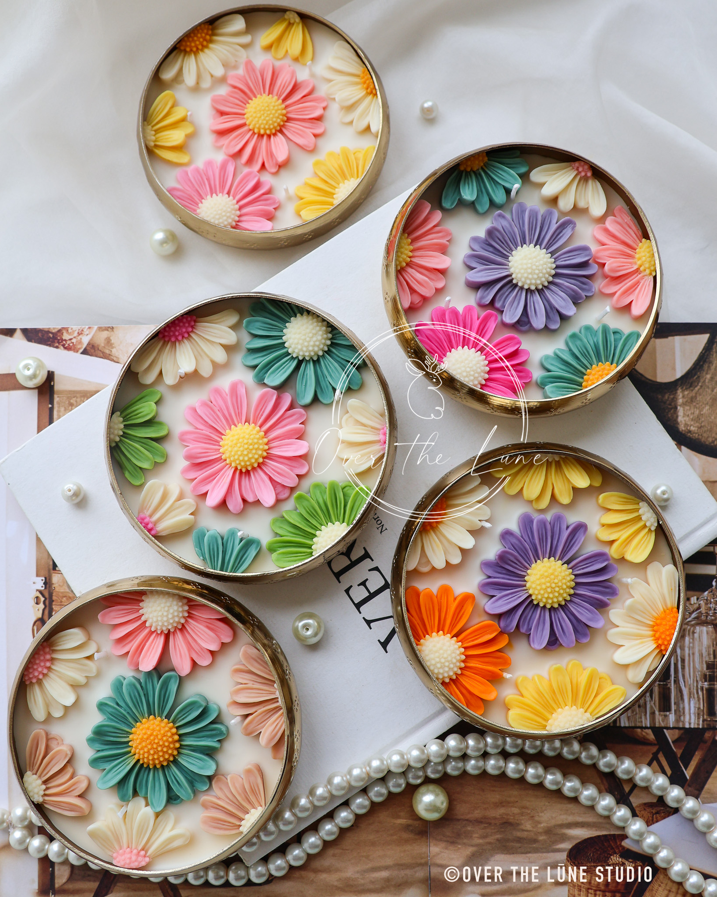 Floral Daisy Urli Candle