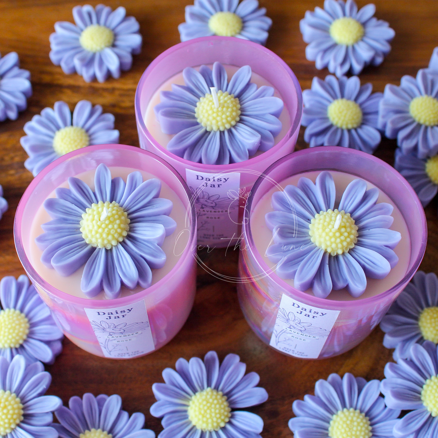 Daisy Luster Glass Jar Candle with Premium Gift Box