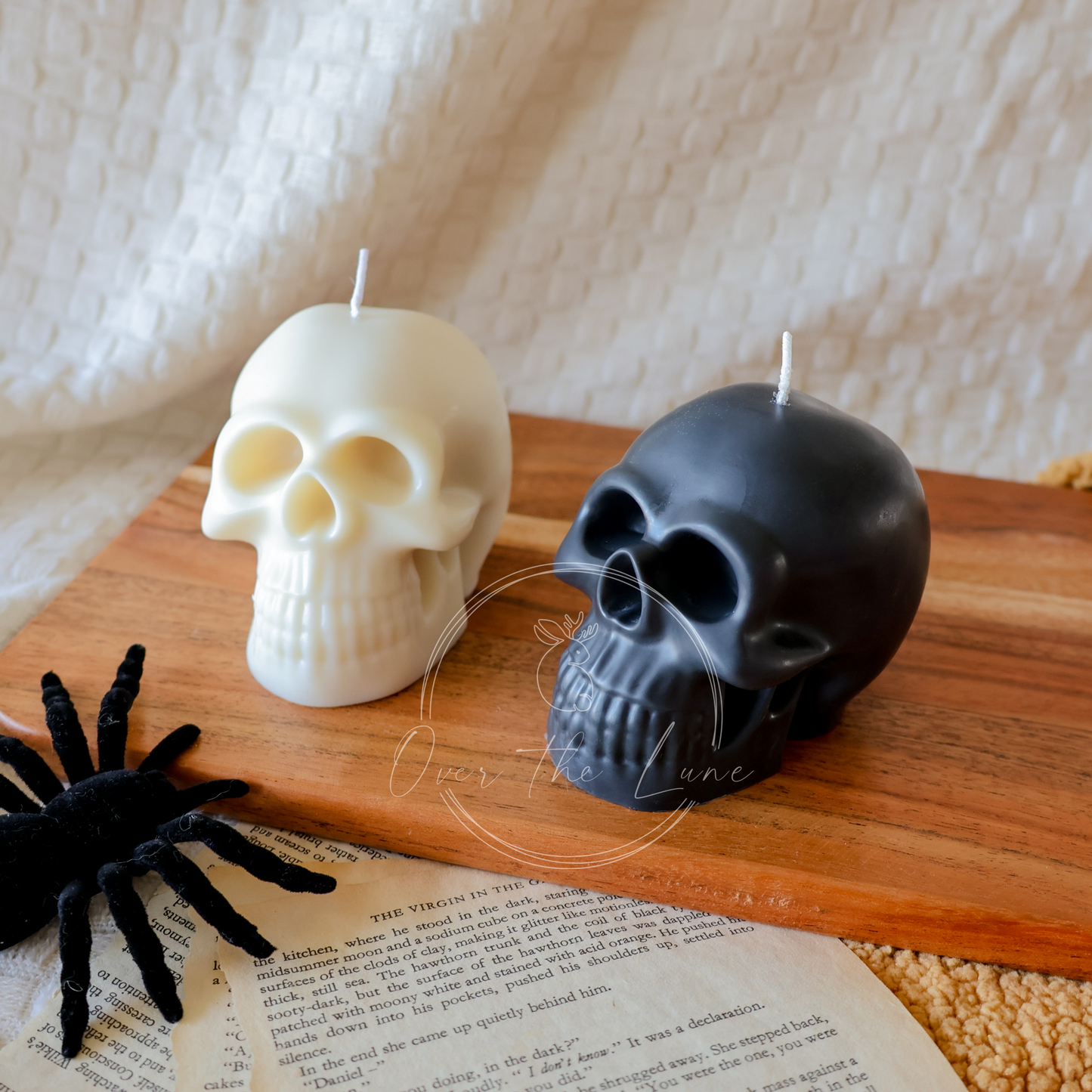 Skull Candle (Large)