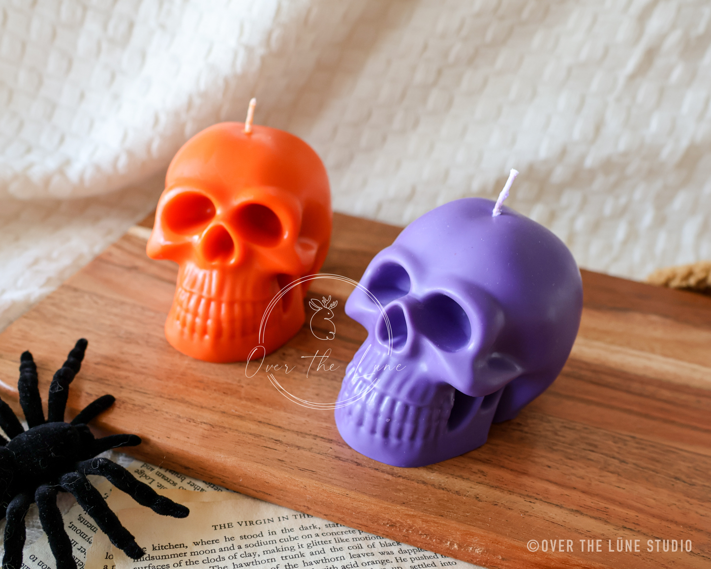 Skull Candle (Large)