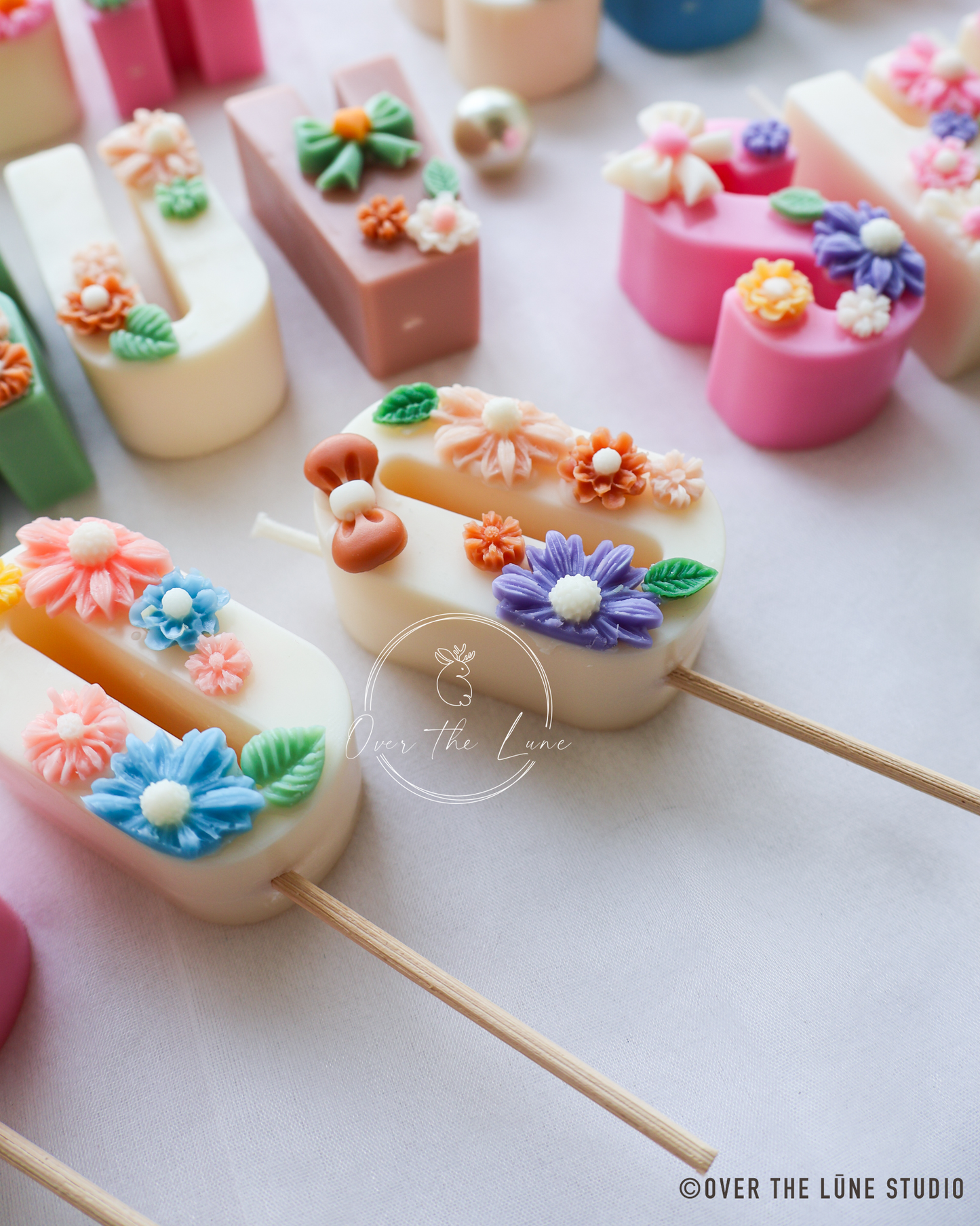 Number "0" Candle - Cake Topper