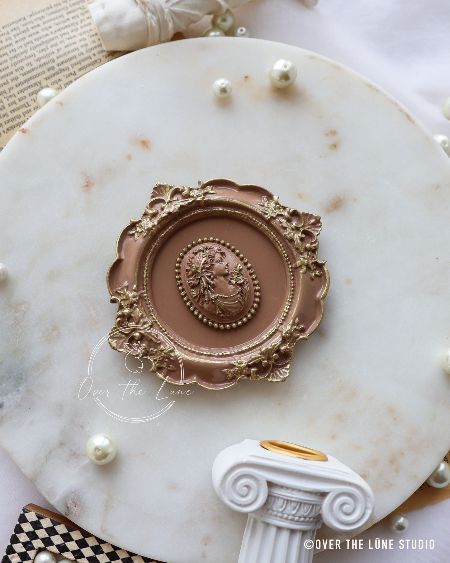 Eternal Muse Frame
