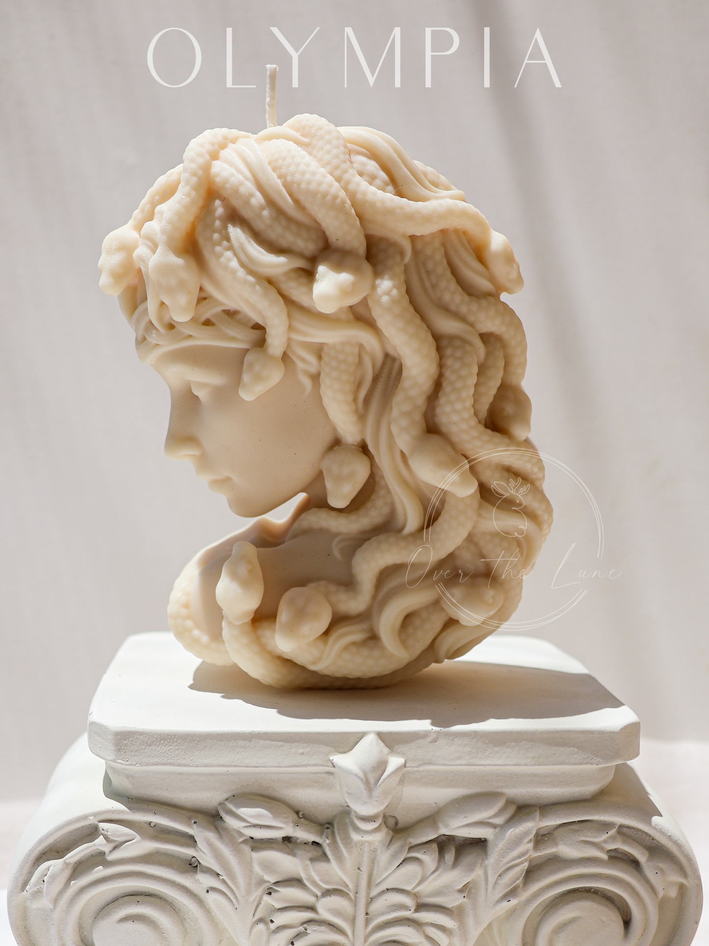 Medusa Candle